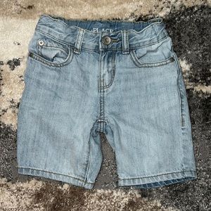 The Children’s Place Shorts Boys 4